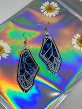 Load image into Gallery viewer, Blue velvet color shift butterfly earrings
