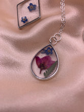 Load image into Gallery viewer, Sliver flower necklaces
