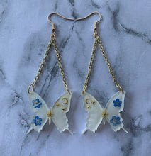 Load image into Gallery viewer, Butterfly earrings
