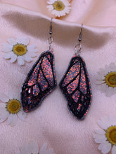 Load image into Gallery viewer, Blue/gray iridescent wing earrings
