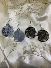 Load image into Gallery viewer, Sun moon earrings
