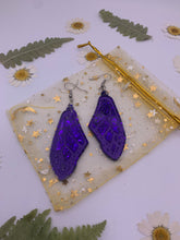 Load image into Gallery viewer, Purple glitter wing earrings
