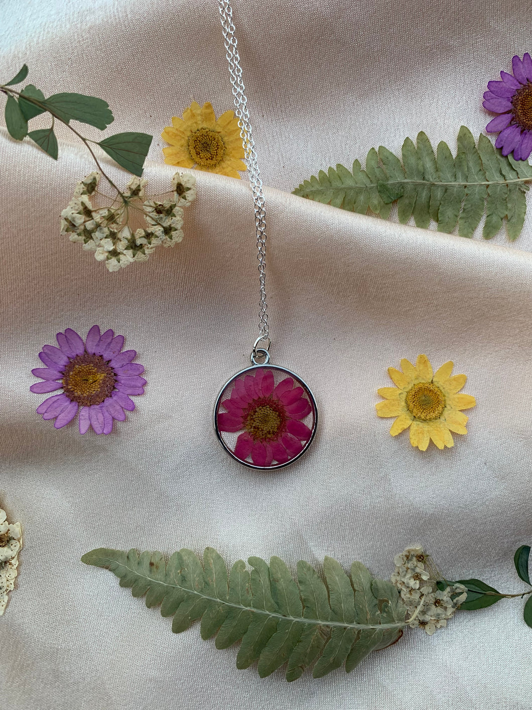 Sliver flower necklaces