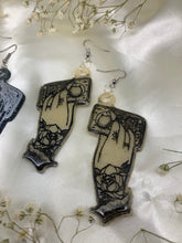 Load image into Gallery viewer, Tarot card hand earrings
