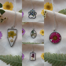 Load image into Gallery viewer, Sliver flower necklaces
