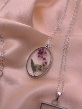 Load image into Gallery viewer, Sliver flower necklaces
