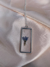 Load image into Gallery viewer, Sliver flower necklaces
