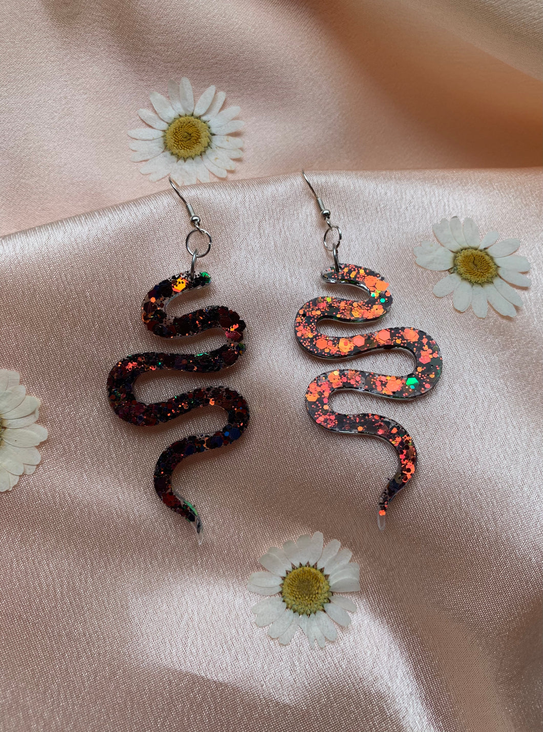 Color shift snake earrings